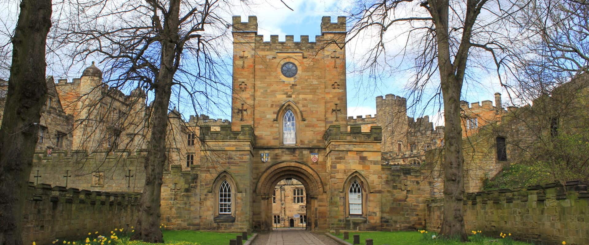 wide_fullhd_Durham_Castle__April_2017__2___33802921566_